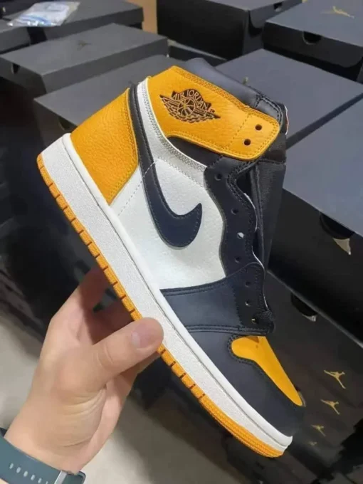 Wholesale Sneaker Pallets - Image 2
