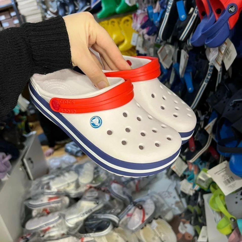 Crocs PALLETS - Image 3