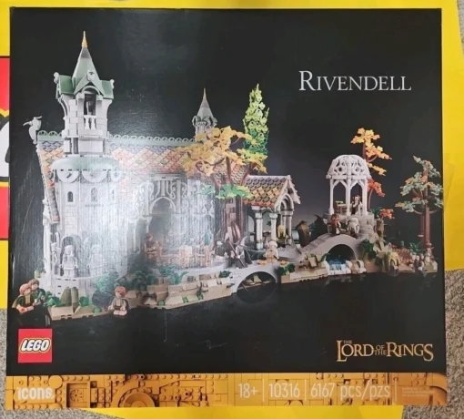 LEGO Icons: The Lord of the Rings: Rivendell 10316 - Image 6
